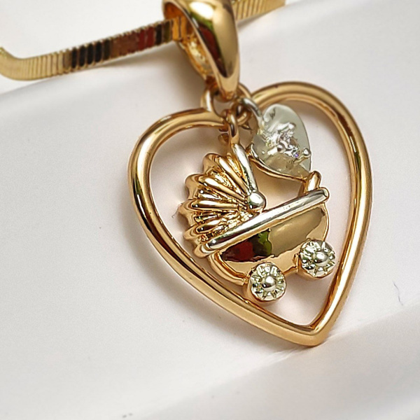 Подвеска "Детская коляска в сердце" / Кулон на цепочке Snake / Украшение женское на шею